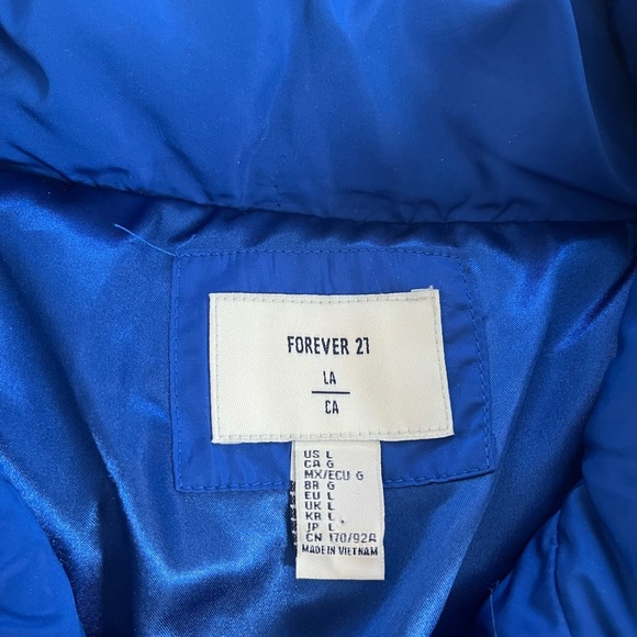 Blue forever 21 puffer jacket - Picture 2 of 3